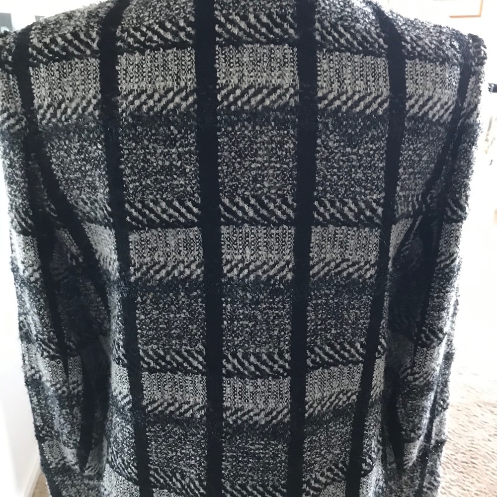 Jacket - Picture 4 of 6